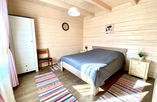 Volyn Oblast Apartment | Oceanfront Retreat at Дача Світязь with Child-Friendly Amenities