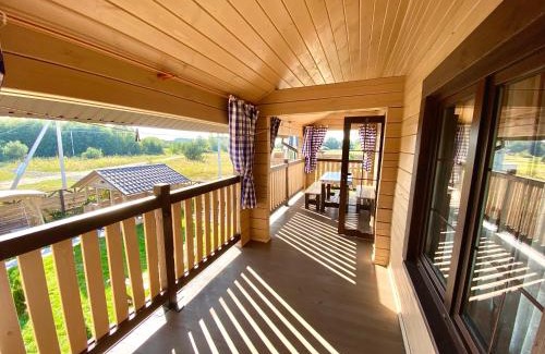 Volyn Oblast Apartment | Oceanfront Retreat at Дача Світязь with Child-Friendly Amenities
