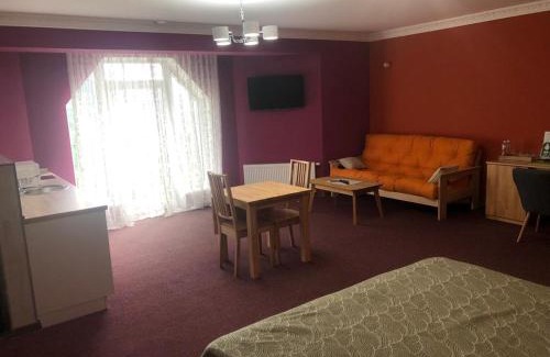 Soymy Bed & Breakfast | Discover Дбайлива Ципа: Rated 9.2 with Family-Friendly Amenities