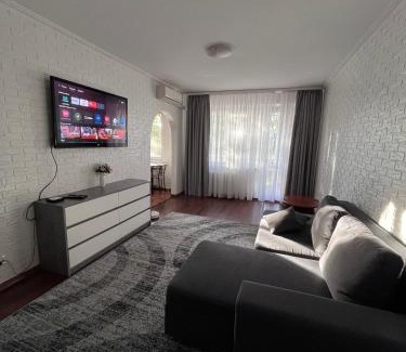 Krivoy Rog Apartment | Stylish Two-Bedroom Apartments in Picturesque Park Area