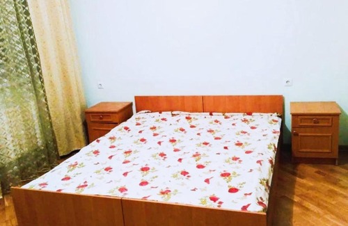 Vovchynets Apartment | Inviting Two-Room Apartment in Cascade with Child-Friendly Amenities