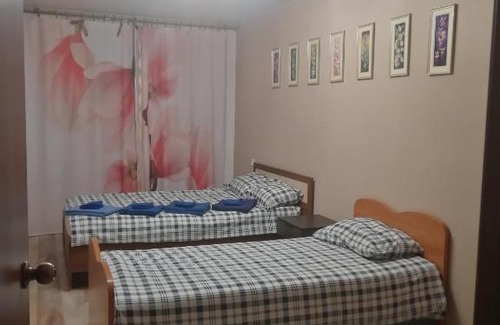 Kirovsk Apartment | Cozy Dvushka: Your Budget-Friendly Getaway Awaits