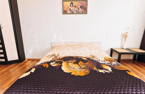 Oktyabrskiy rayon Apartment | Cozy Two-Bedroom Retreat on Luganskaya 4 - Pet Friendly