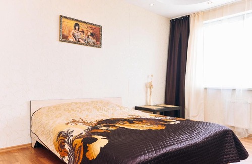 Oktyabrskiy rayon Apartment | Cozy Two-Bedroom Retreat on Luganskaya 4 - Pet Friendly