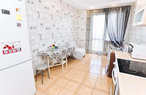 Oktyabrskiy rayon Apartment | Cozy Two-Bedroom Retreat on Luganskaya 4 - Pet Friendly