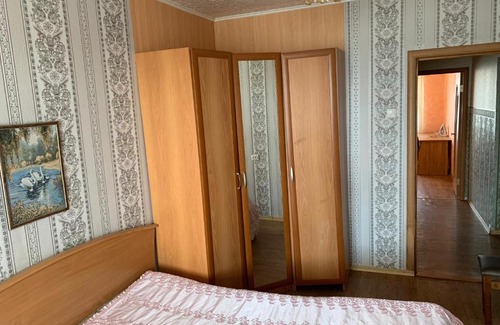 Omsk Apartment | Perfect Stay at Декабристов 104: Guest Rated 10/10