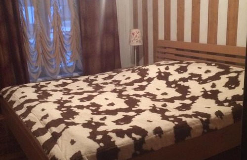 Novosergiyevo House | Cozy Village House for Your Perfect Celebration Getaway
