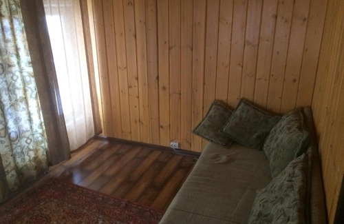 Novosergiyevo House | Cozy Village House for Your Perfect Celebration Getaway
