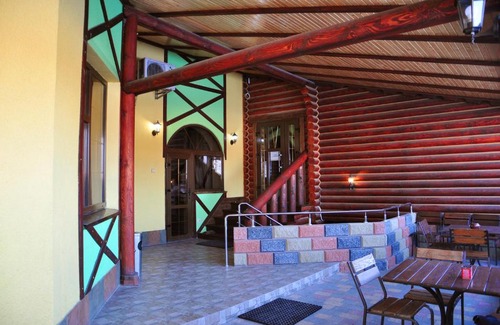 Lviv Oblast Hotel | Discover Джерело: Pet-Friendly Retreat with Breakfast Included