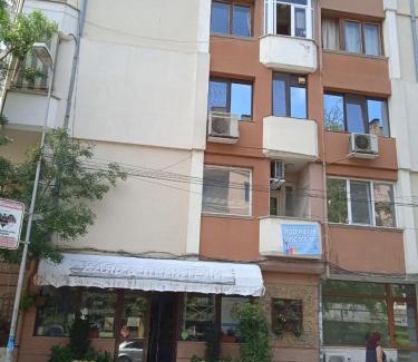 Dragijevo Apartment | Family-Friendly Джессика Апартамент with Top Guest Ratings