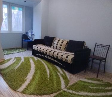 Uzhhorod Apartment | Stylish City Center Apartment – Guest Rated 9.5/10