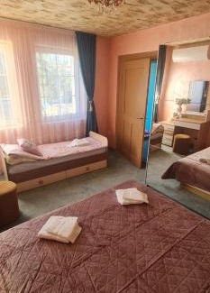 Levski Apartment | Relax at Долапите Guest House in Gradište with Ocean Views