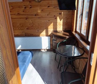 Darnyckyj House | Relax at Bizon Lake - Grill & Terrasa with Pool Access