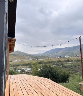Besqaynar House | Cozy Mountain Retreat with Breathtaking Views and Terrace