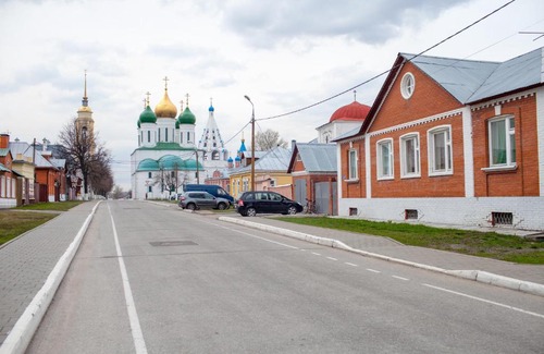 Kolomna House | Cozy Home in the Kremlin: Breakfast & Child-Friendly Stay
