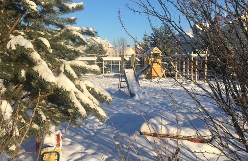 Yaroslavl Apartment | Guest Rated 10/10: Обитель в Парково with Hot Tub & Breakfast