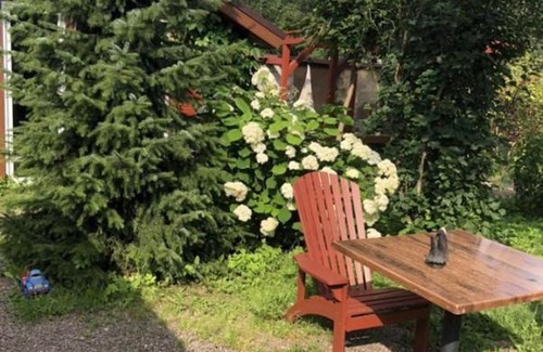 Vsevolozhsk House | Relax in a Cozy Home Near St. Petersburg with Hot Tub