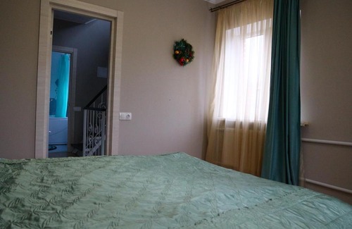 Taganrog House | Cozy Home in the City Center with Kitchen & Pet Friendly