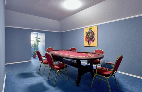 Pechers'kyi District Apartment | Prime Location Home in the Heart of the Capital