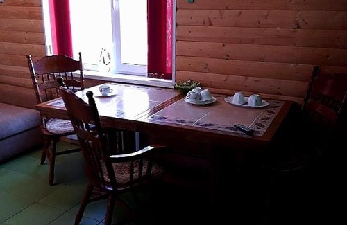 Sheregesh House | Perfect Getaway: Дом для отпуска1 with Pool & Hot Tub
