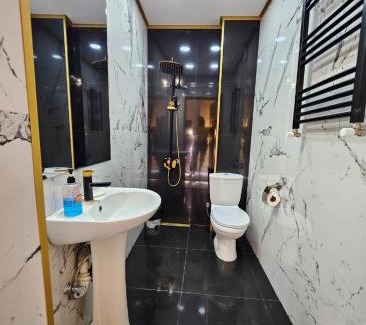 Tbilisi House | Discover Comfort at Дом Лашо - Pet Friendly Stay Awaits