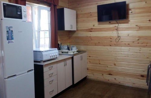 Lermontovo House | Cozy Cabin Retreat with Kitchen & Pet-Friendly Amenities