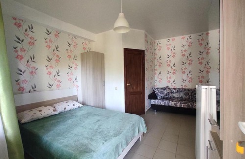 Peresyp House | Cozy Beach House Светлый: Pet Friendly Retreat Awaits