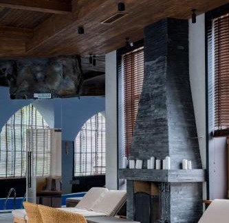 Schuchinsk Hotel | Lake House: 4-Star Retreat with Private Beach & Ocean View