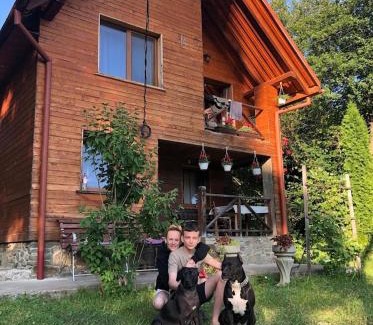 Turya Paseka House | Lakefront Retreat: Pet and Child Friendly Getaway