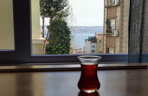 Kabatas Apartment | Duplex with Bosphorus View - 4-Star Family & Pet Friendly