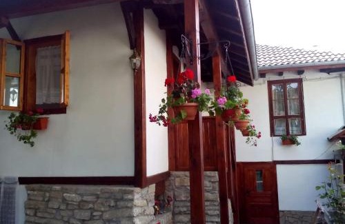 Tryavna House | Family-Friendly Дядовата къща with Pool & Top Guest Rating