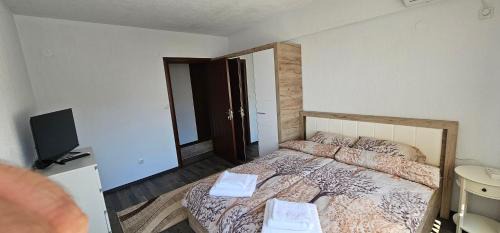 Sandanski Apartment | Family-Friendly D & V 3 Apartment - A 4-Star Retreat