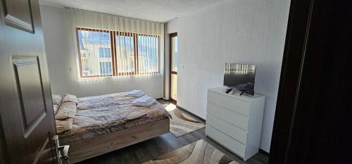 Sandanski Apartment | Family-Friendly D & V 3 Apartment - A 4-Star Retreat