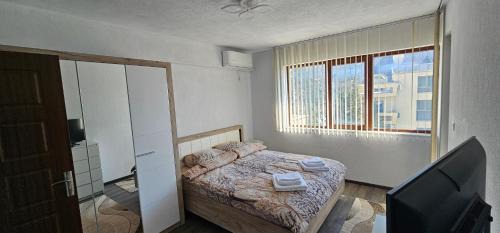 Sandanski Apartment | Family-Friendly D & V 3 Apartment - A 4-Star Retreat