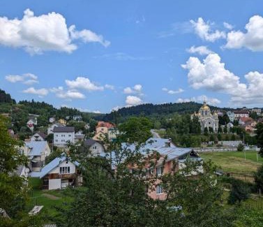 Skhidnytsya Hotel | Discover Едем: Top-Rated Hotel with Pet-Friendly Amenities