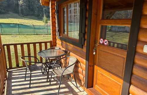 Beli Iskar Apartment | Cozy Family Wooden Cottage - Kid-Friendly Retreat Awaits