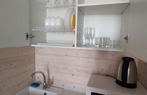 Dolzhanskaya Apartment | Pet-Friendly Getaway at Ейская усадьба in Должанской