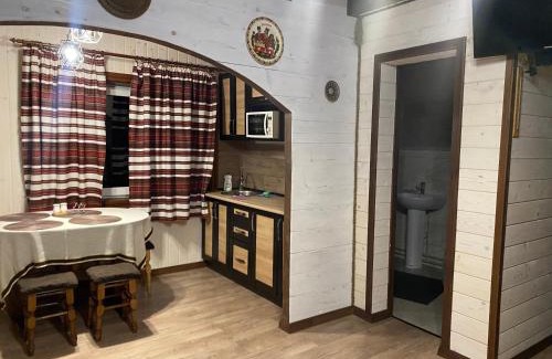 Verkhovyna House | Eco Cottage: Guest Rated 9.2 with Pool & Family Amenities