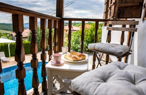 Yanovo Villa | Eco House Slavjanka: Pet-Friendly Retreat with Pool