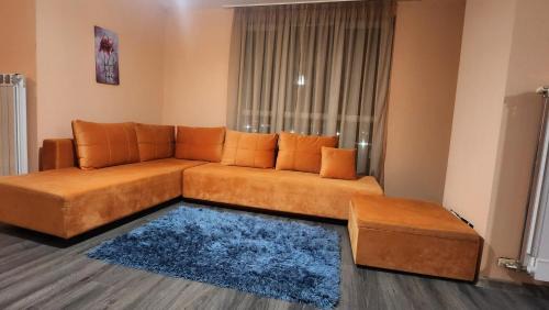 Pernik Apartment | Elegant Urban Apartment with Expansive Terrace & Family Friendly
