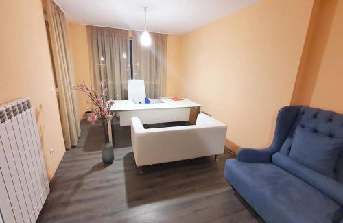 Pernik Apartment | Elegant Urban Apartment with Expansive Terrace & Family Friendly