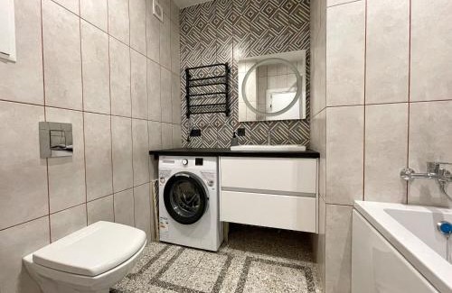 Svitlogirske Apartment | Cozy Bordo City Center Apartment - Highly Rated 9.7/10