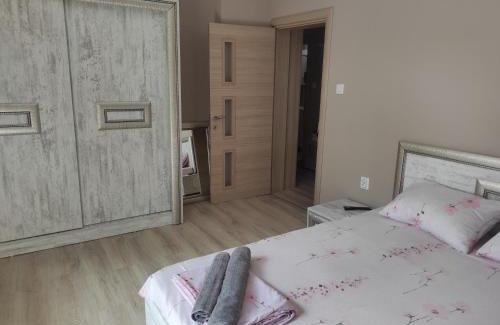 Pleven Apartment | Cozy Retreat at Нощувки Ками - Pet & Child Friendly Stay