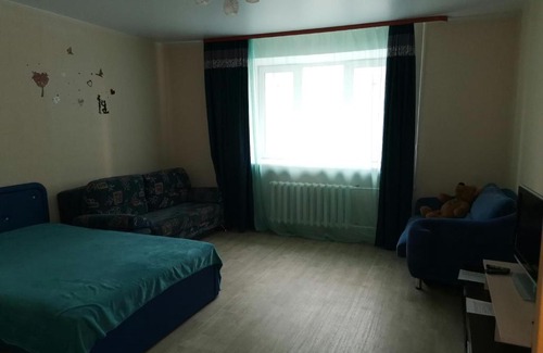 Tyumen Apartment | Guest Rated 10/10: Жд вокзал, грибоедова 13 Awaits You!