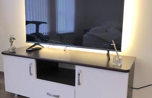 Svyatoshyns'kyi District Apartment | Family-Friendly Hotel Near Shulyavka Metro - 9/10 Guest Rated