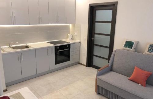 Svyatoshyns'kyi District Apartment | Family-Friendly Hotel Near Shulyavka Metro - 9/10 Guest Rated