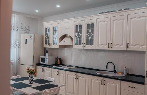 Aktobe Apartment | Family-Friendly Stay at ЖК Актобе Ажары with Pet Access