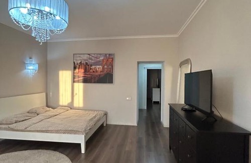 Aktobe Apartment | Family-Friendly Getaway at ЖК АРМАН with Great Amenities