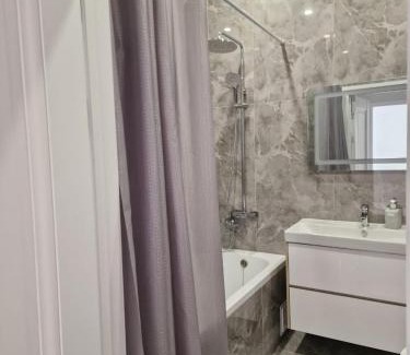 Nur-Sultan Apartment | Top-Rated ЖК АРУ Кала with Pool Near Хан Шатыр