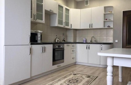 Aktobe Apartment | Charming Жк Фаворит 14кв: Family-Friendly Retreat